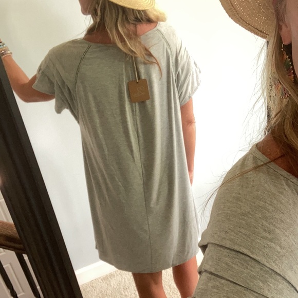 Grey Tiered Ruffle Sleeve Dress - Picture 9 of 10